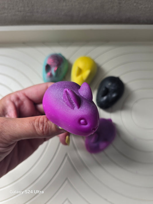 BUNNY SHAPE WAX
