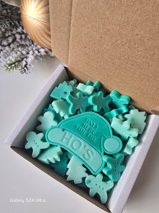 "RESTING GRINCH FACE " SCOOP BOX