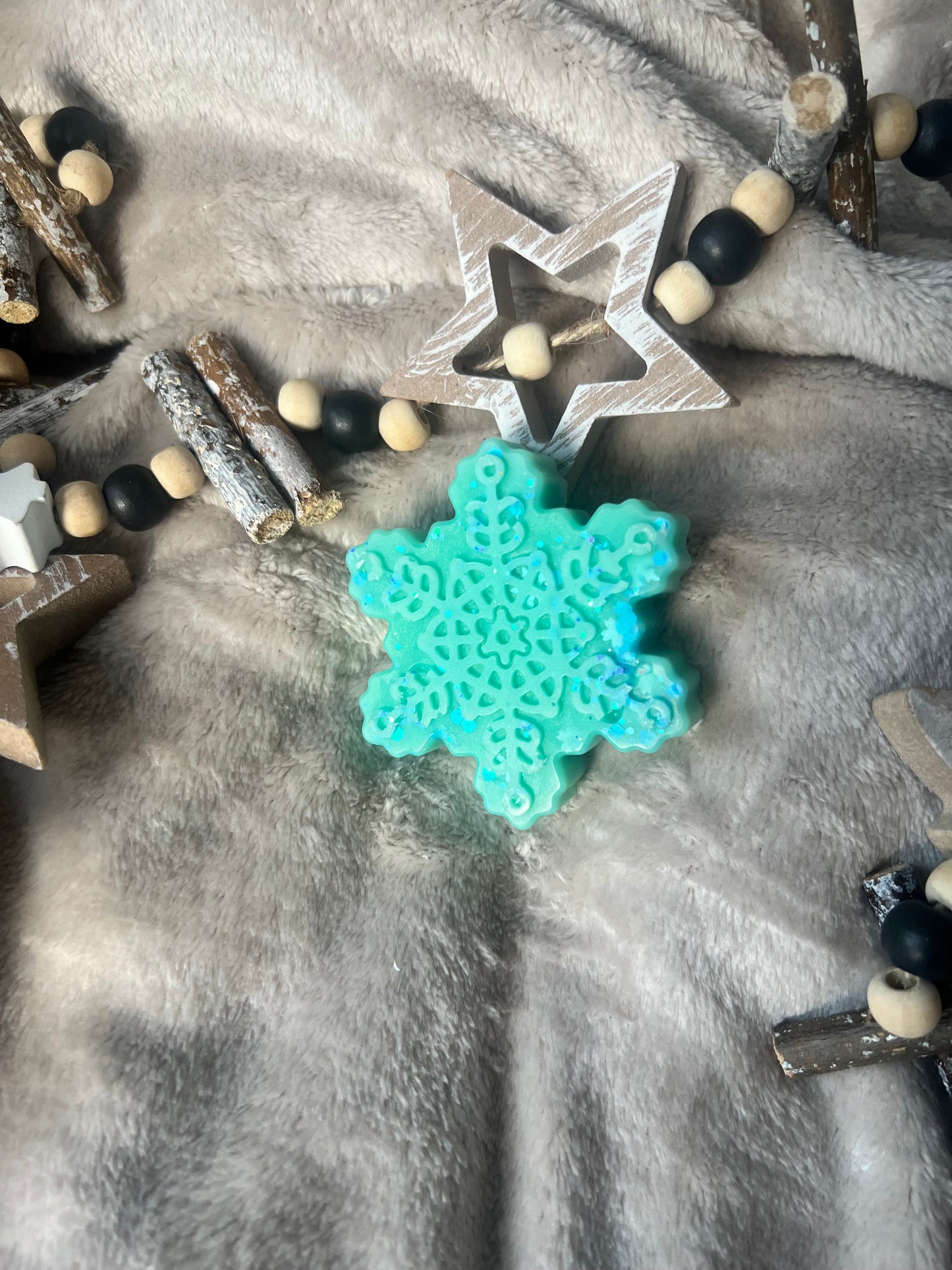 SNOWFLAKE COOKIE PEAR