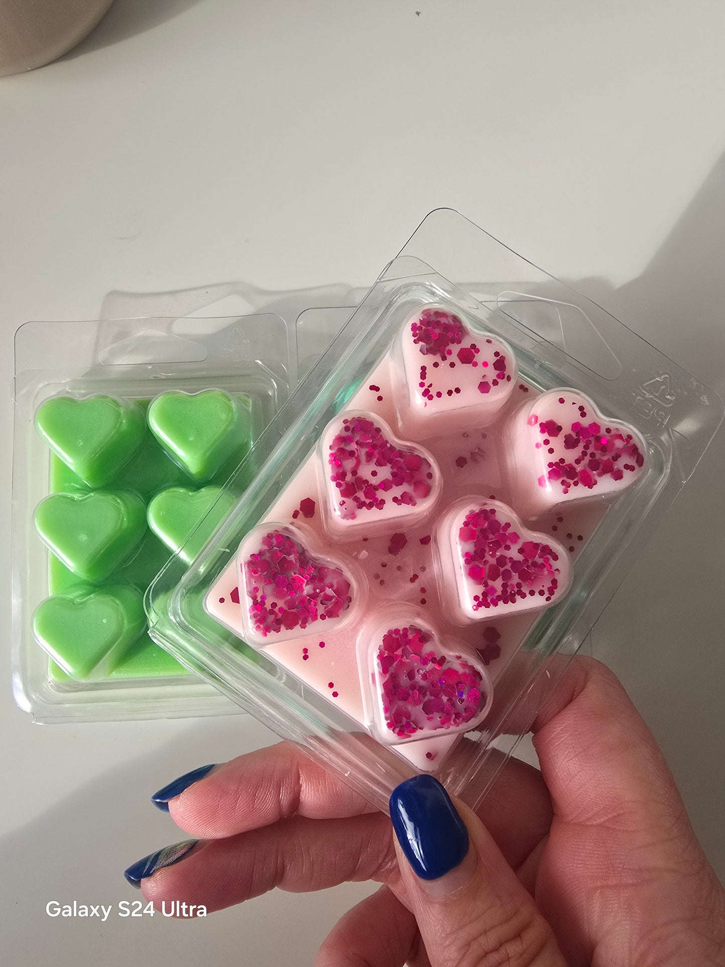 HEART LARGE CLAMSHELL