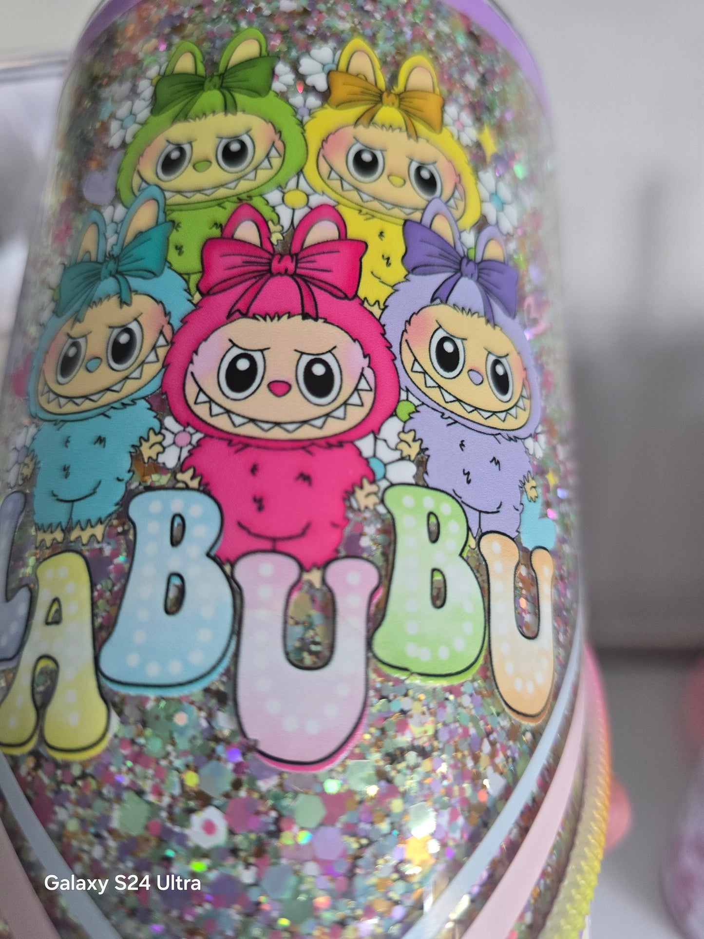 LABUBU ZIPPER WITH SLIGHT CREASE ready to ship